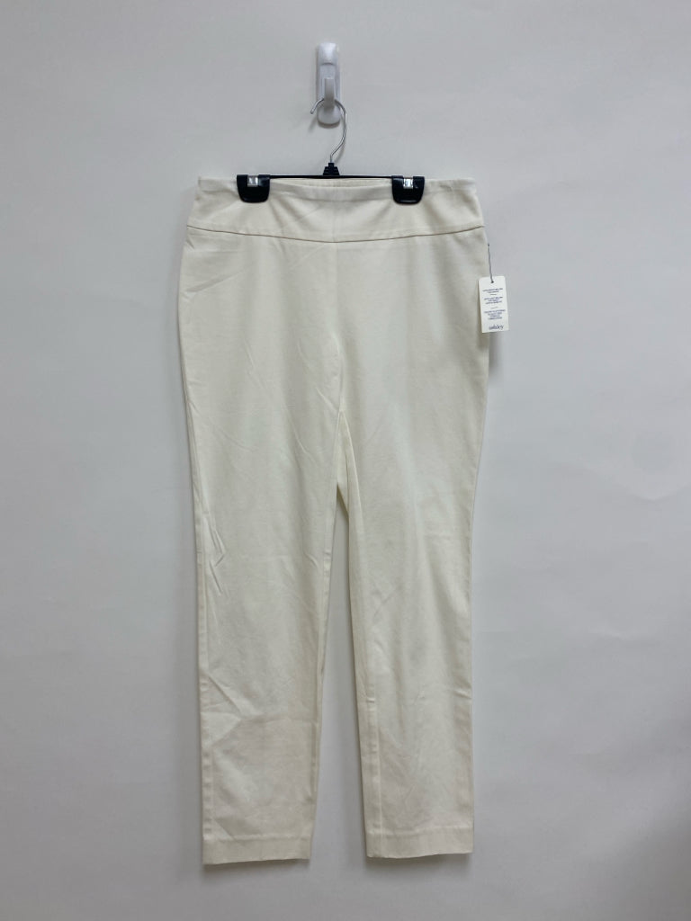 NWT Crown &amp; Ivy Size 4 Cream Pull-on Ladies Pants