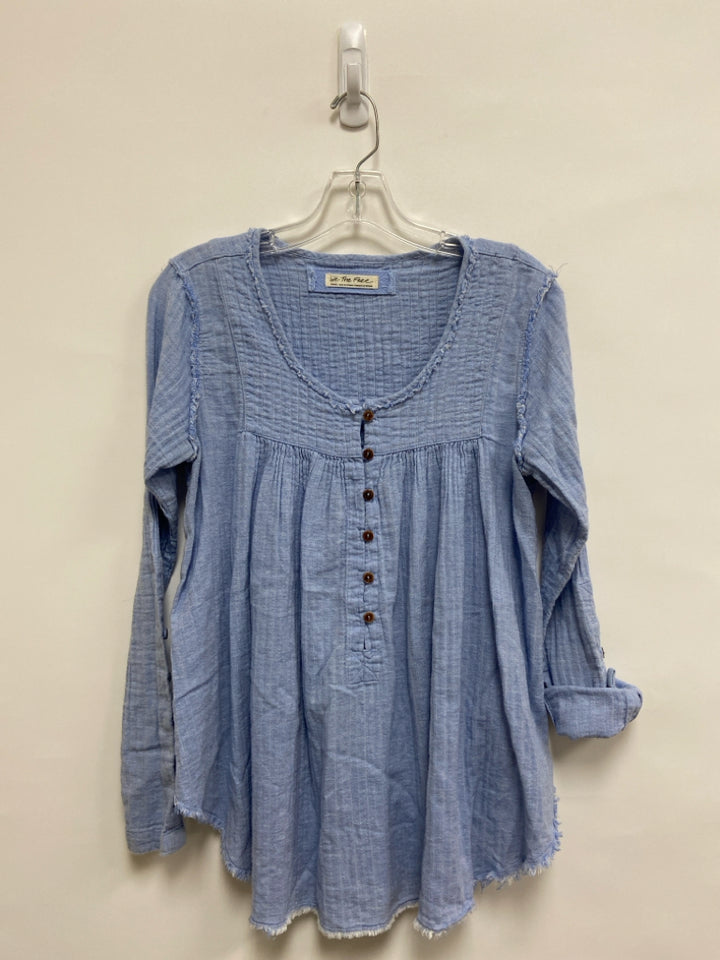 We The Free Size S Light Blue Quarter Button Gauze Ladies Top