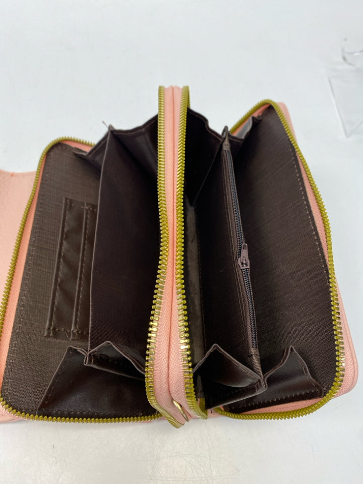 NWT Pink Crossbody