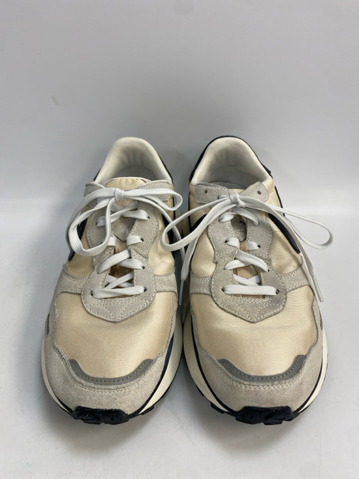 Nike US Shoe Size 10 Cream Gray/Black Lace-up Sneakers