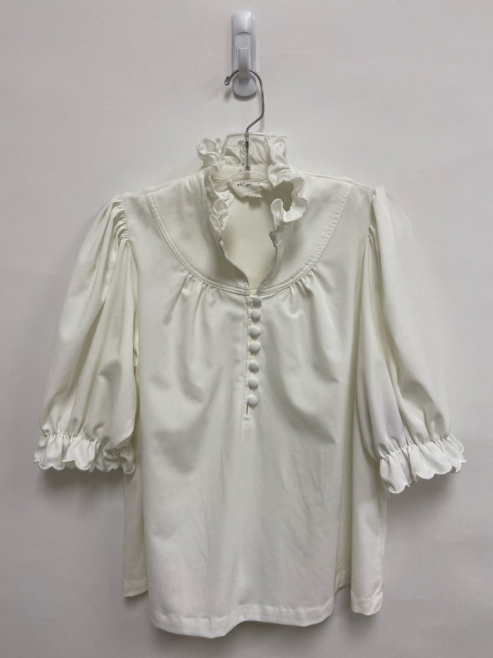 Pomander Place Size M White Ruffles Ladies Top