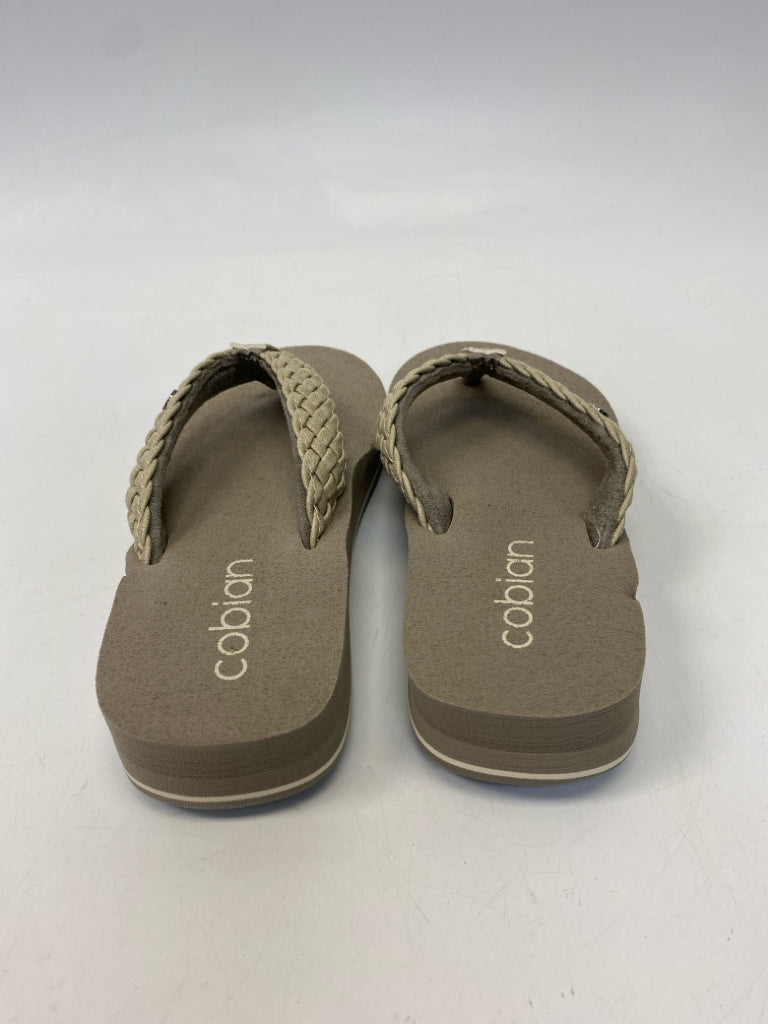 Size 5/6 Cream Brown Sandals