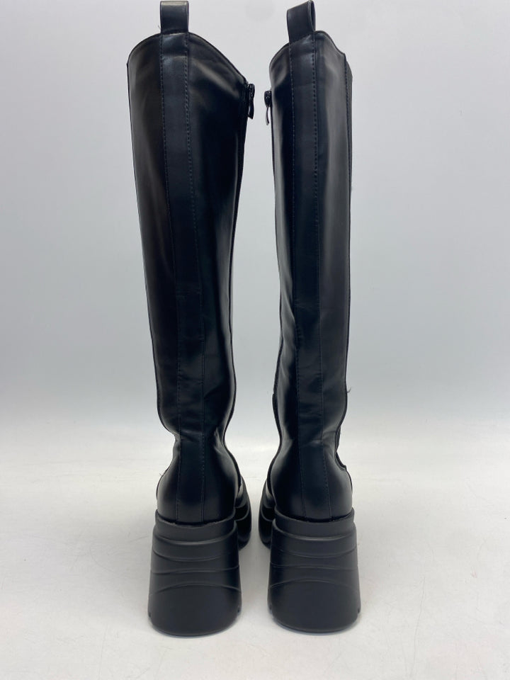 US Shoe Size 8 Black Boots