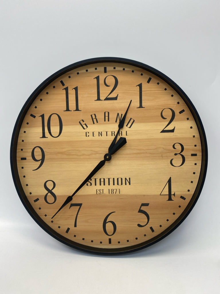 Black Brown Plastic Clock