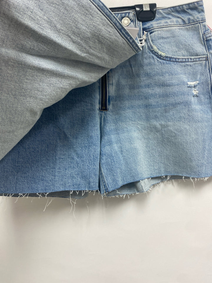NWT VERVET Size L Light Blue Faded Denim Fringe Ladies Shorts