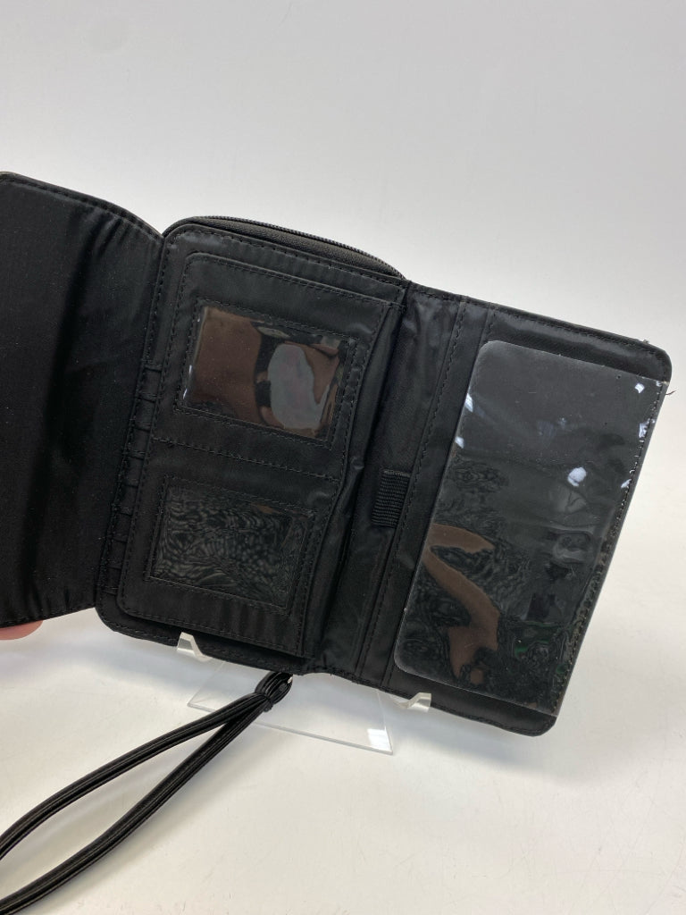 NWT Black Wristlet