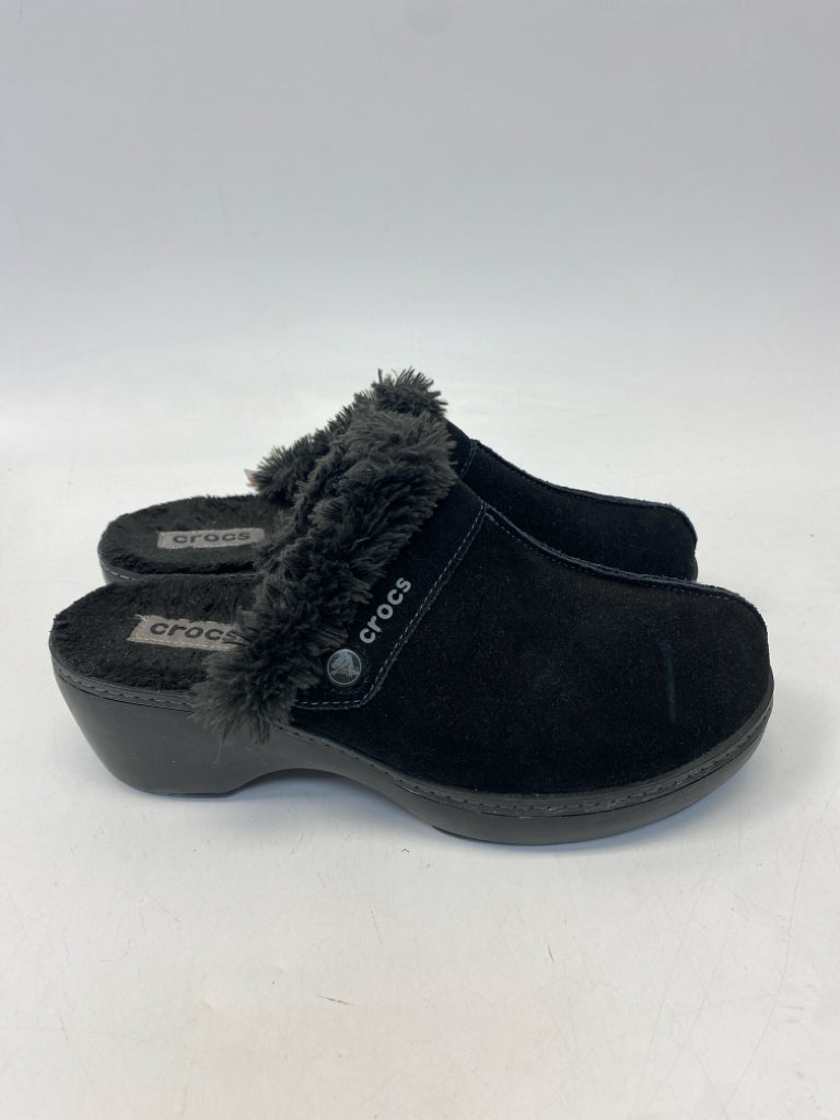 NWT Crocs US Shoe Size 11 Black Fuzzy Clogs