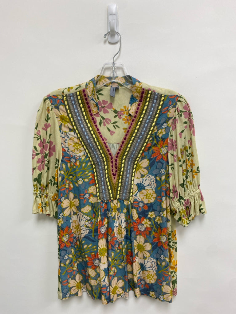 blank LONDON Size S Beige Pink/Multi Floral Puff Sleeve Ladies Top