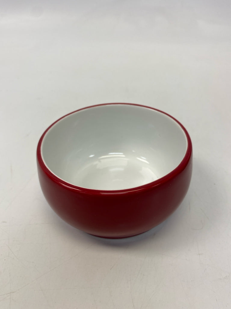 Red/White Stoneware Bakeware