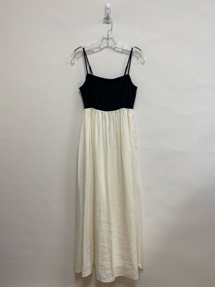 Ann Taylor Size 4 Black White Sleeveless Ladies Dress