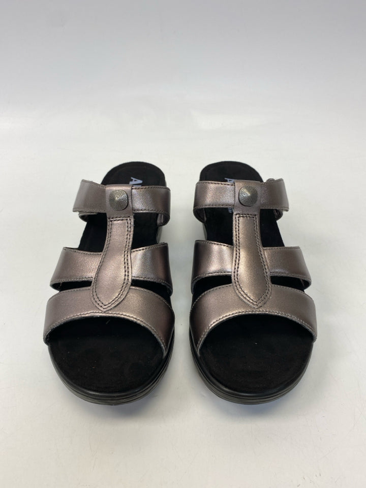 NWOT Alegria  Size 38 Pewter Metallic Sandals