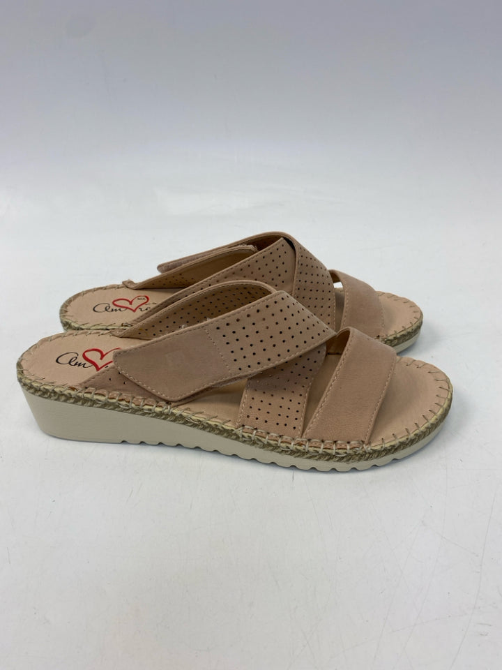 Mia  Size 8 Nude Sandals