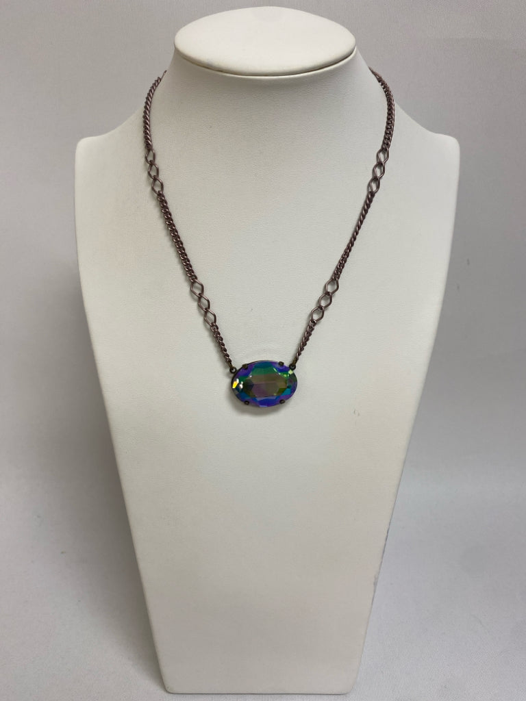 sabika Green/Blue Iridescent Jeweled Necklace