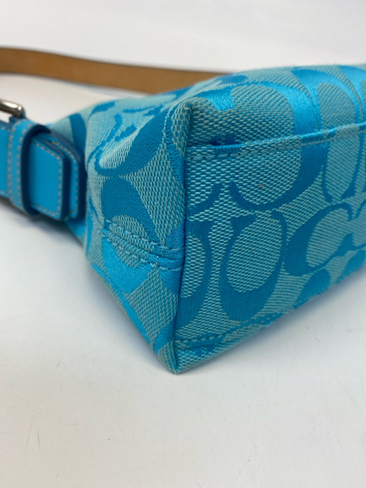 Coach Vintage Y2K Hampton Demi Baguette Blue Mini Handbag 6371