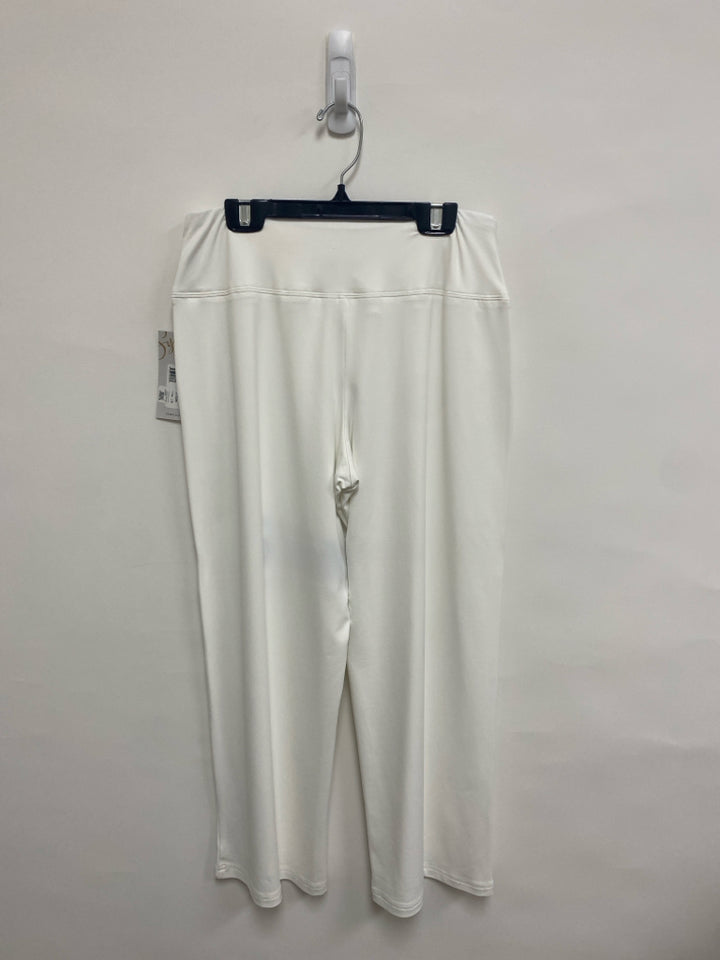 NWT Sympli Size 10 White Pull-on Ladies Pants