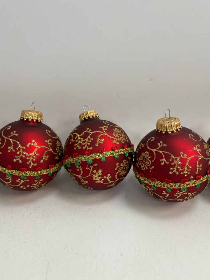 Red Gold/Green Shiny Ornaments