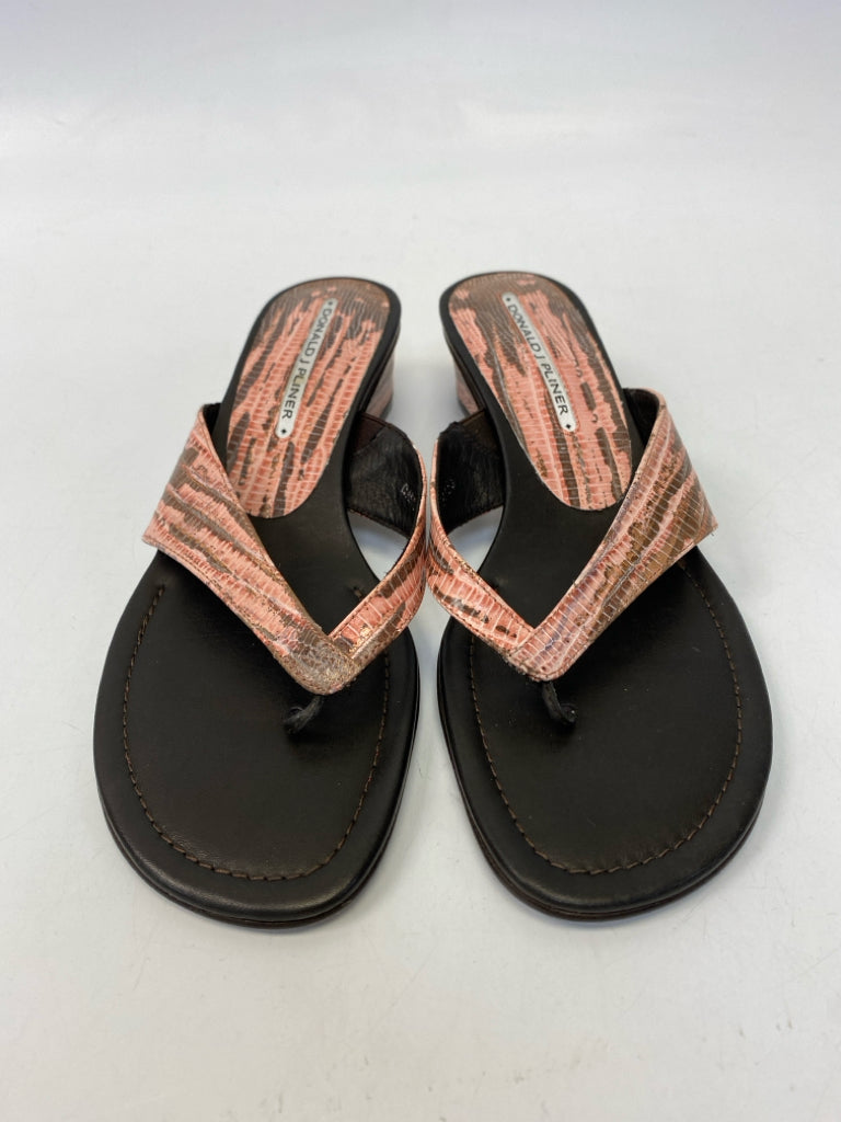Donald Pliner  Size 7.5 Coral Brown Snakeprint Sandals