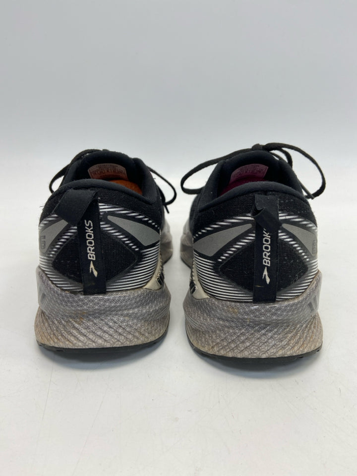 Brooks  Size 10 Black Gray Lace-up Sneakers