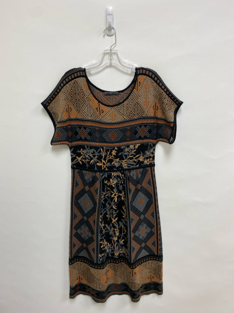 Peruvian Conn. Size M Black/Gray Brown Assorted Print Knit Ladies Dress
