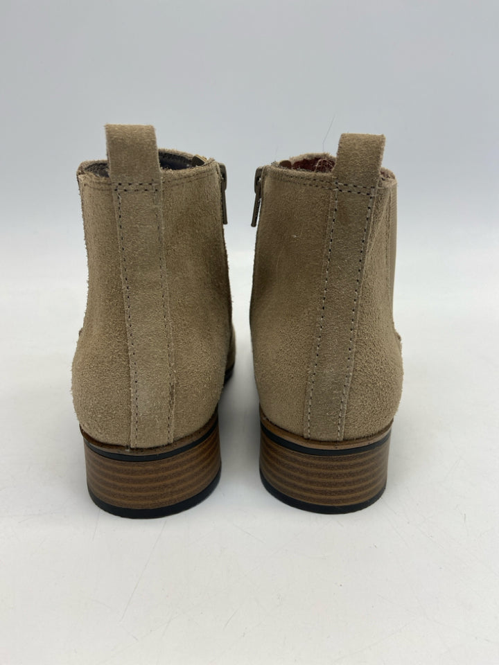 NWOT White Mountain  Size 7 Cream Side Zipper Suede Boots