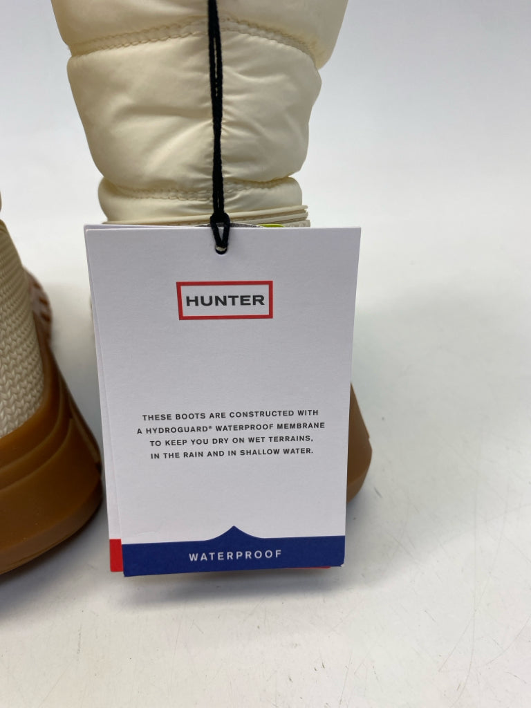 NWT Hunter US Shoe Size 9 Cream Boots
