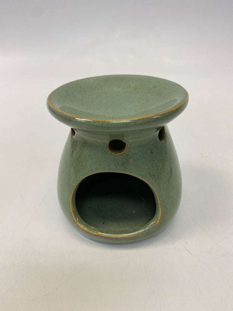 Sage Candleholder(s)
