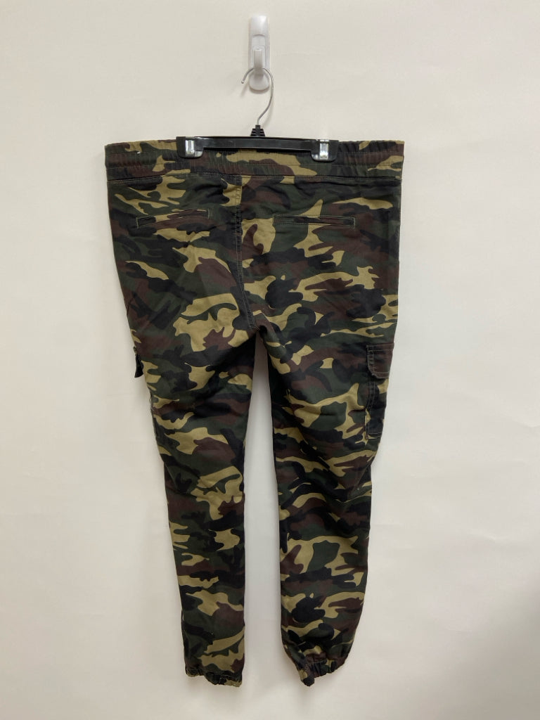 NWT Size 13/14 Dark Green Olive/Brown Camouflage Joggers Ladies Pants