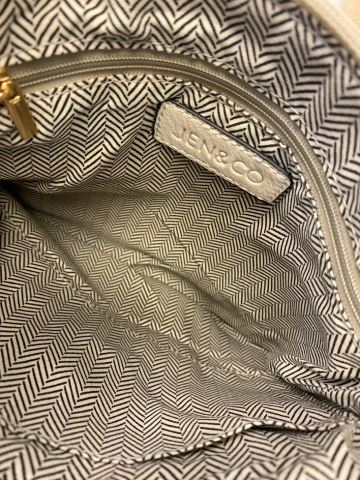 Jen &amp; Co Cream/Gray Crossbody