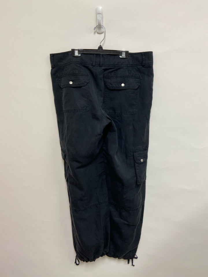 NWT Anthropologie Size 12 Black Cargo Ladies Pants