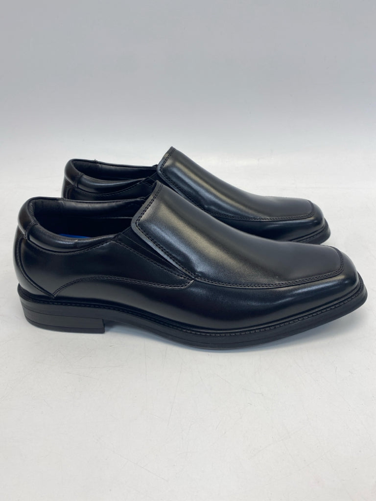 NWOT Dockers Size 12 Black Men&