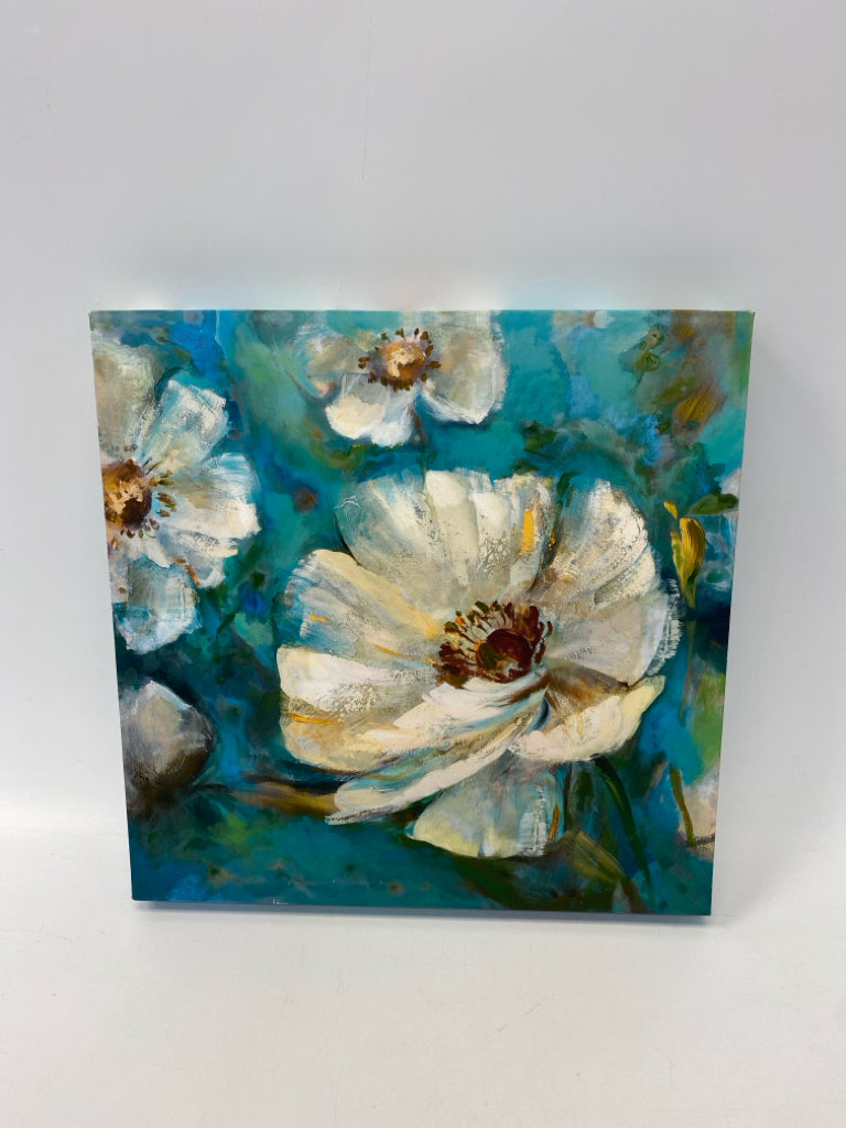 Turquoise White Flowers Canvas Art