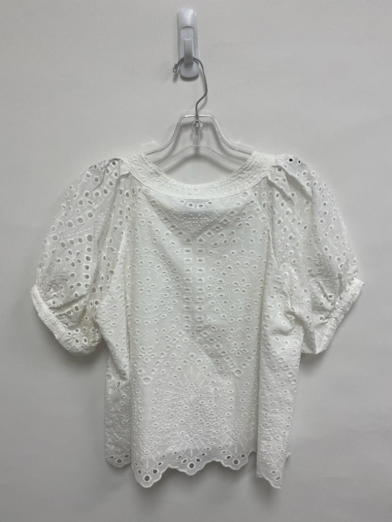 TUCKERNUCK Size M White Eyelet Ladies Top
