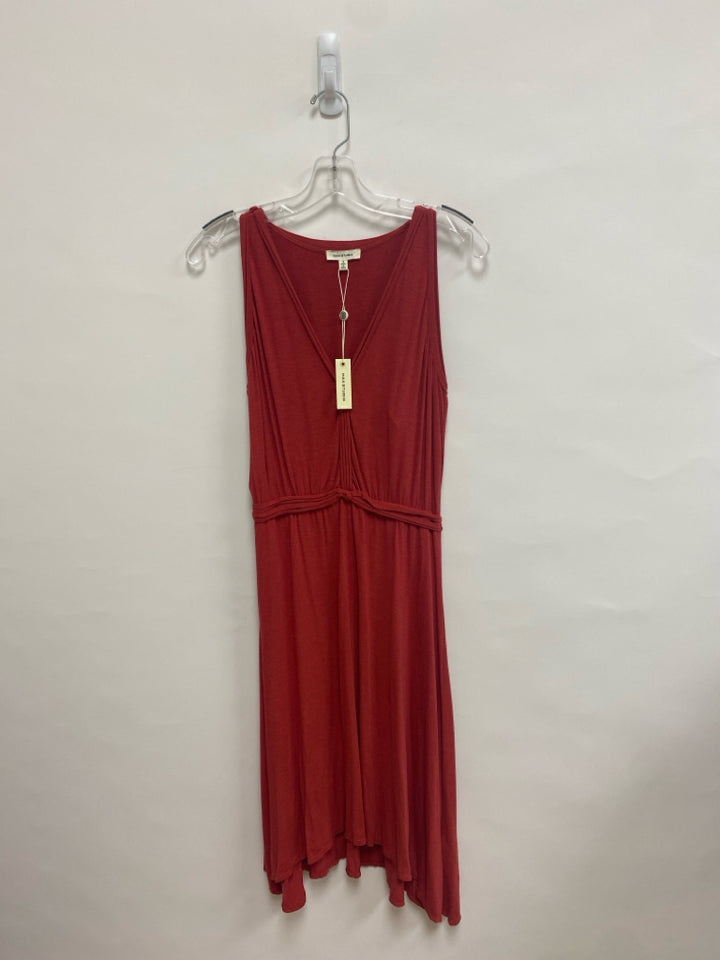 NWT Max Studio Size S Red Sleeveless Ladies Dress