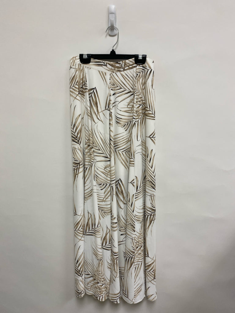 Wht House/Blk Mkt Size 4 White/Black Beige Maxi Ladies Skirt