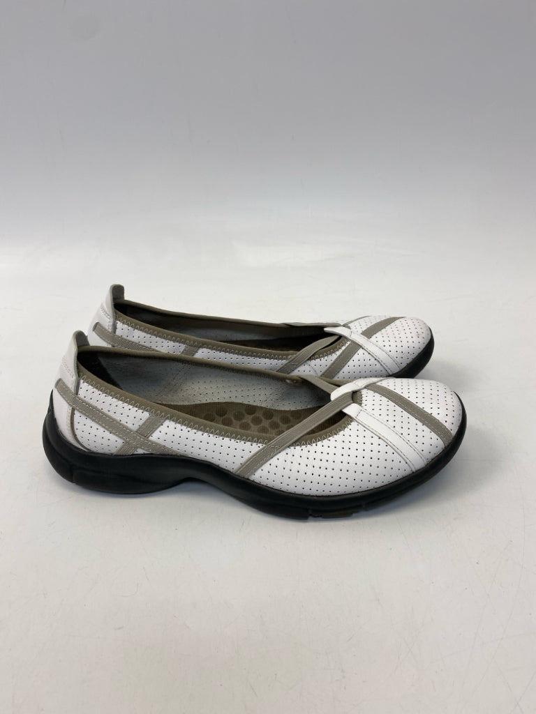 Clarks  Size 8 White Gray Perforated Flats
