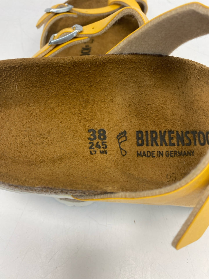 NWOT Birkenstock  Size 7 Orange Sandals