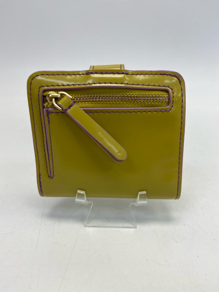 Vera Bradley Green Purple Wallet