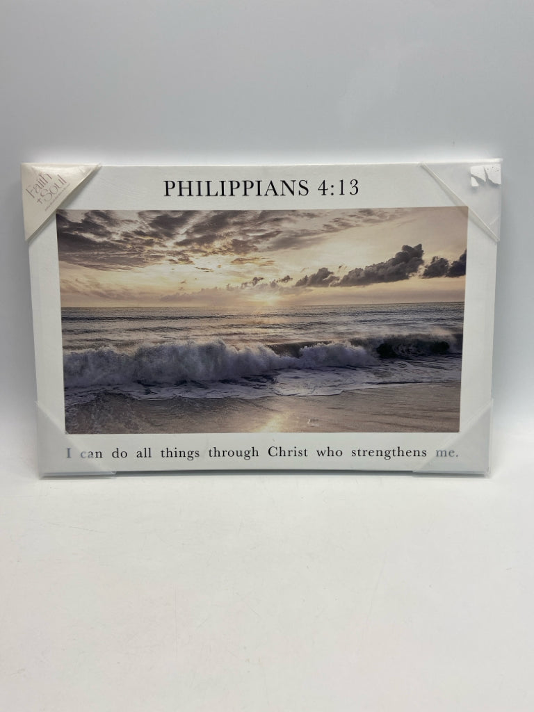 NEW/PKG White Gray/Tan Beach Scene Canvas Art