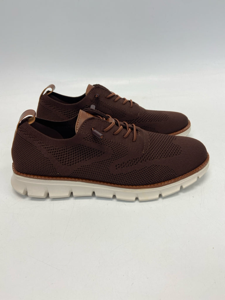 NWOT Breeze Size 43 Dark Brown Lace-Up Knit Men&