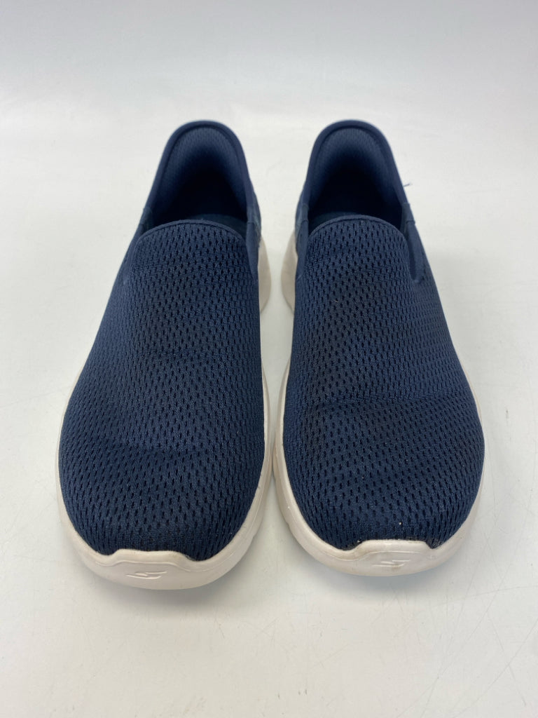 Skechers  Size 8.5 Navy Sneakers