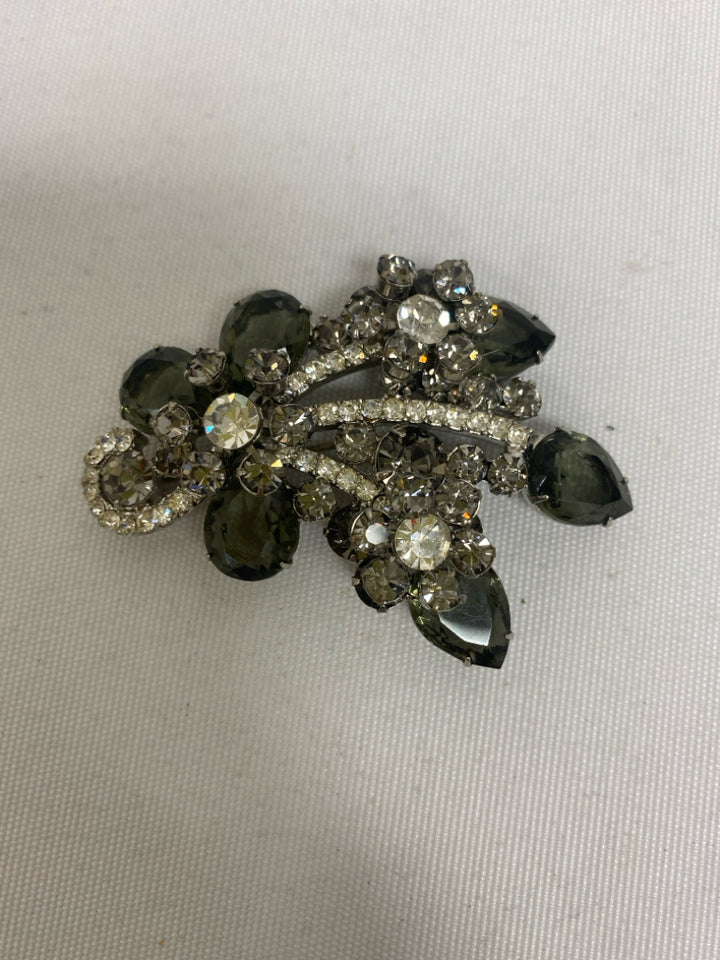 Clear Silver Color Flowers Brooch