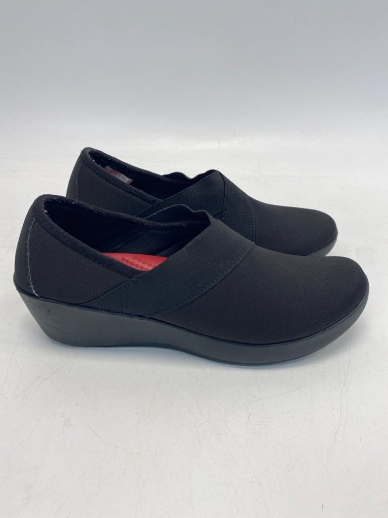 Crocs US Shoe Size 7 Black Flats