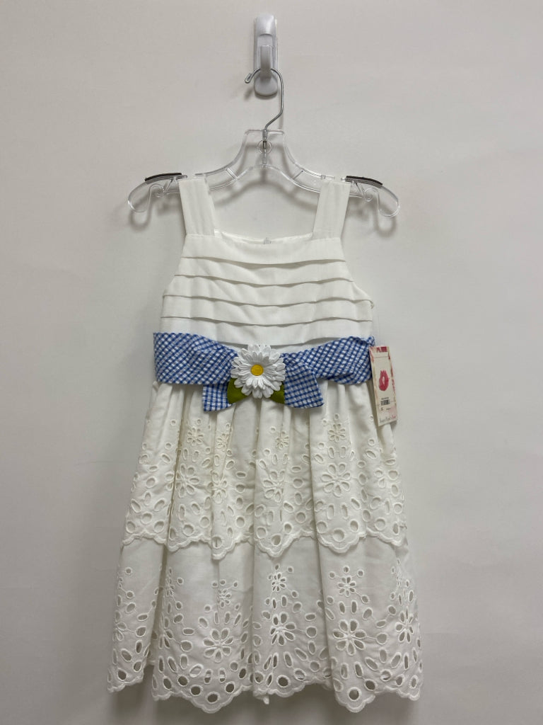 NWT SIZE 5 White Blue Sleeveless Eyelet Girl&