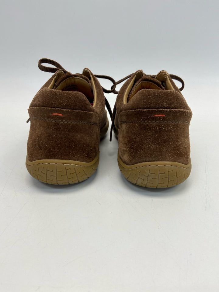 Size 10.5 Brown Lace-Up Men&
