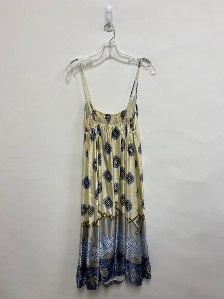 NWT Banana Republic Size 4 Cream Navy/Blue Medallion Sleeveless Ladies Dress