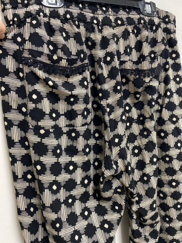 Hei Hei Size M Black Tan Print Ladies Pants