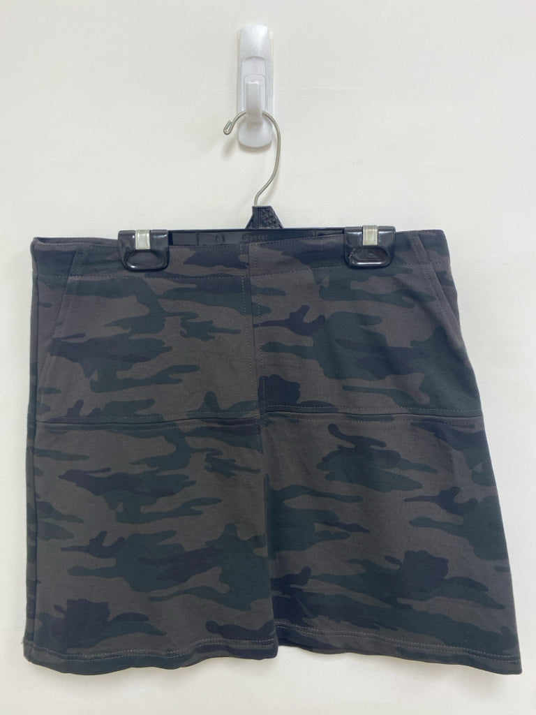Sanctuary Size XS Charcoal Black Camouflage Ladies Skirt