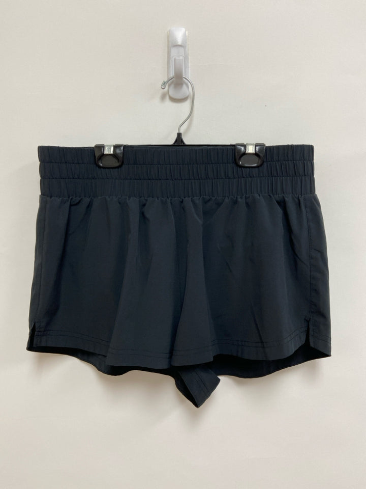 VARLEY Size M Black Athletic Shorts