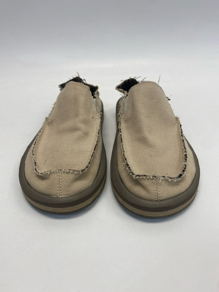 Sanuk Size 8 Cream Men&