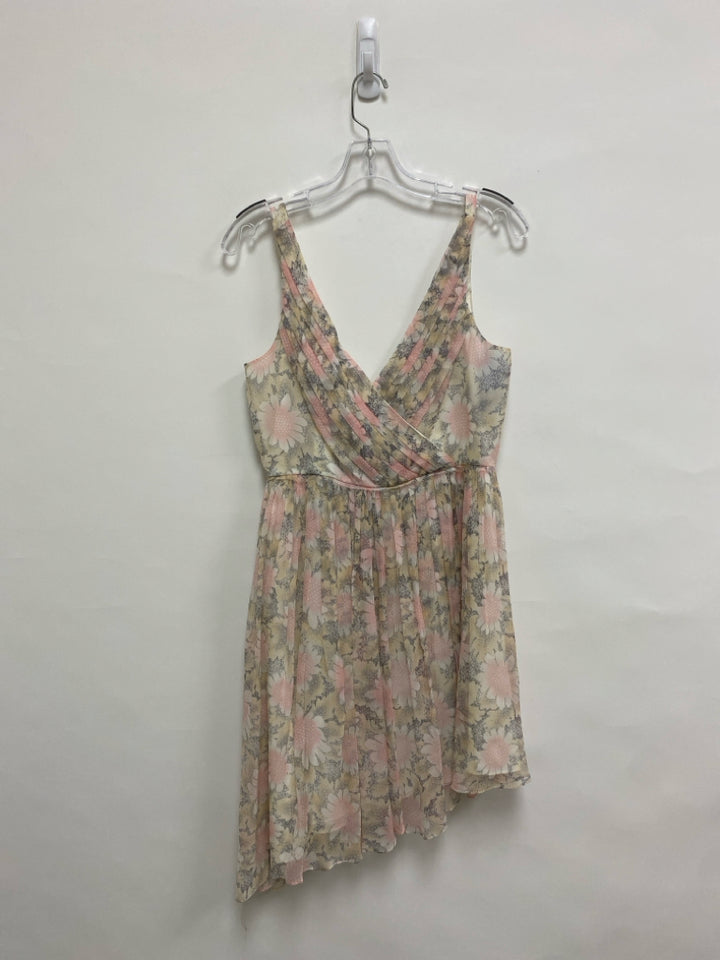 Size 8 Beige/White Pink/Gray Floral Sleeveless Silk Ladies Dress